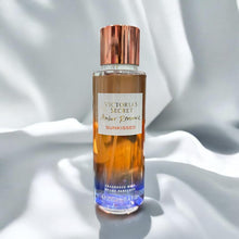 Load image into Gallery viewer, Victoria’s Secret Mist ( AMBER ROMANCE SUNKISSED )