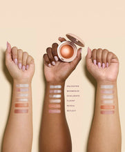 Load image into Gallery viewer, Rare Beauty Positive Light Silky Touch Highlighter