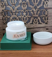 Load image into Gallery viewer, The Moisturizing Soft Cream Moisturizer 100% original factory leftover stock Skin