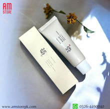 Load image into Gallery viewer, BEAUTY OF JOSEON - Relief Sun : Rice + Probiotics SPF50 50ml sunscreen Korea